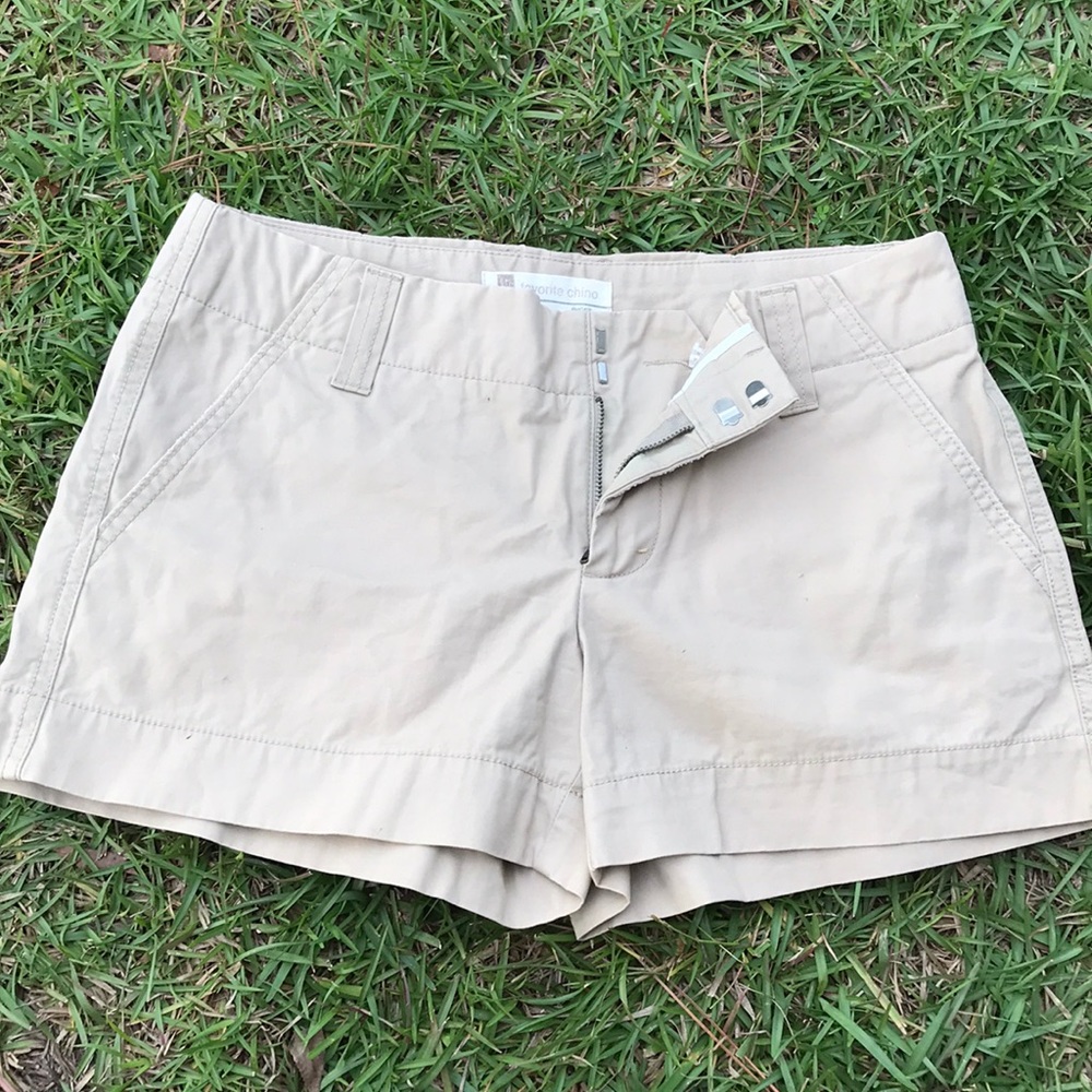Favorite chino shorts Sz 4